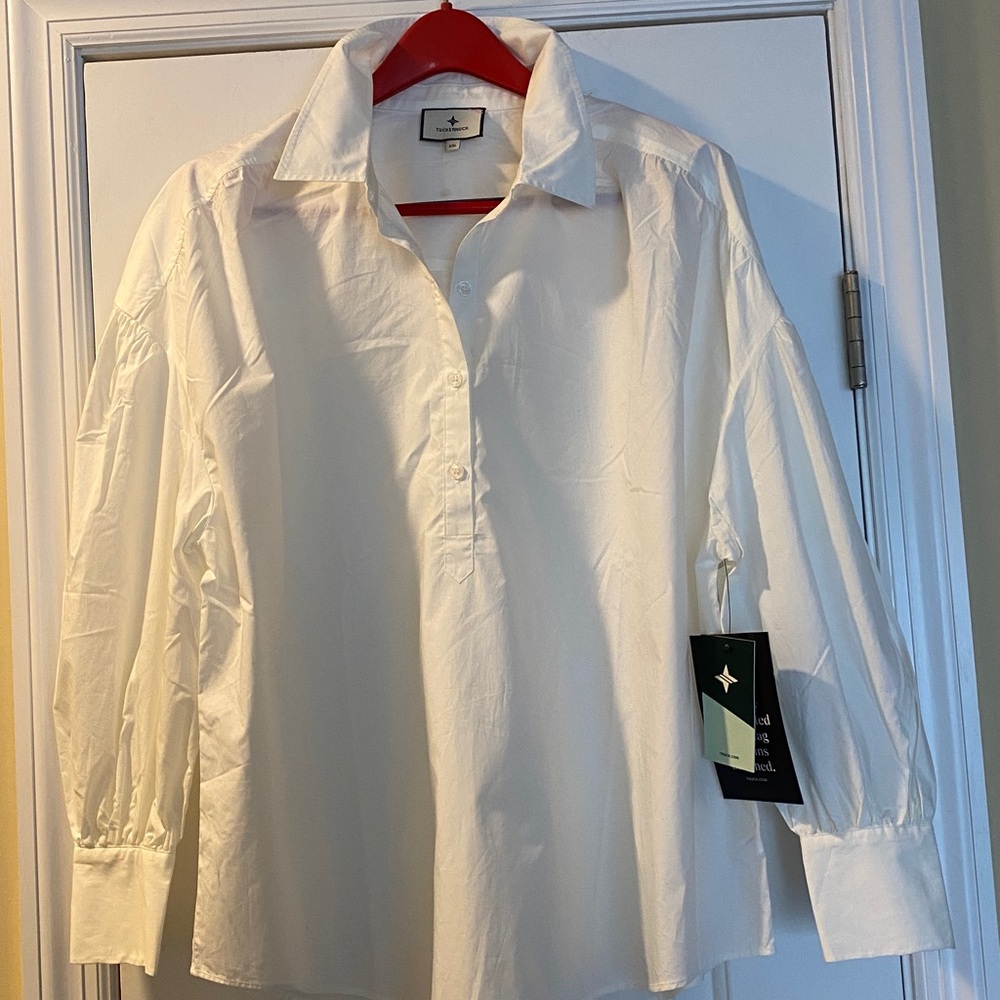 Tuckernuck 💯 Cotton White Crisp Blouse New With Tags